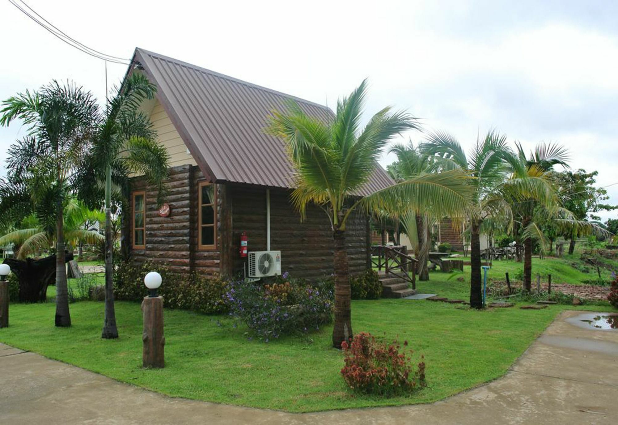 Bansuan Chomdao Resort Хон Каен Экстерьер фото