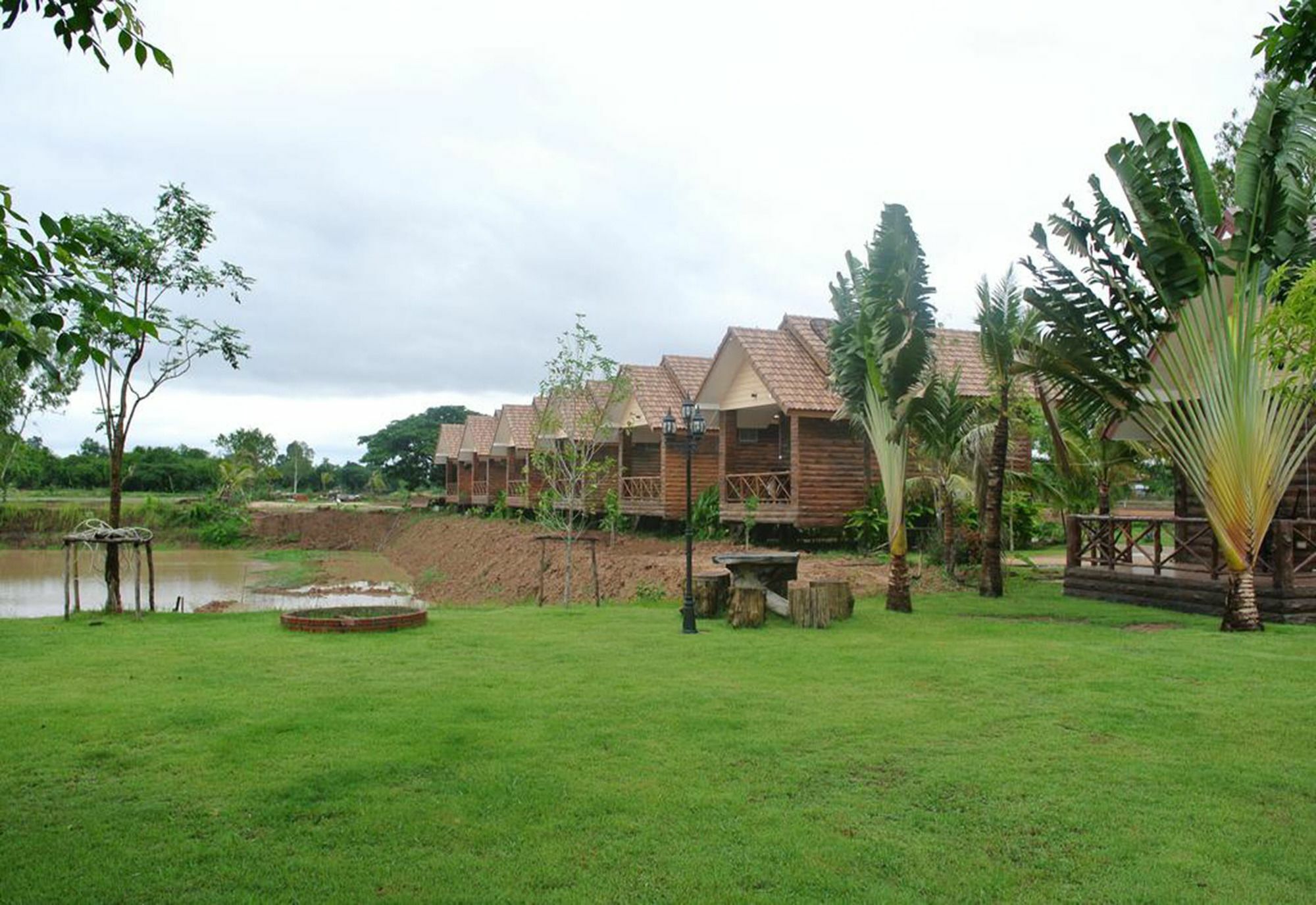 Bansuan Chomdao Resort Хон Каен Экстерьер фото