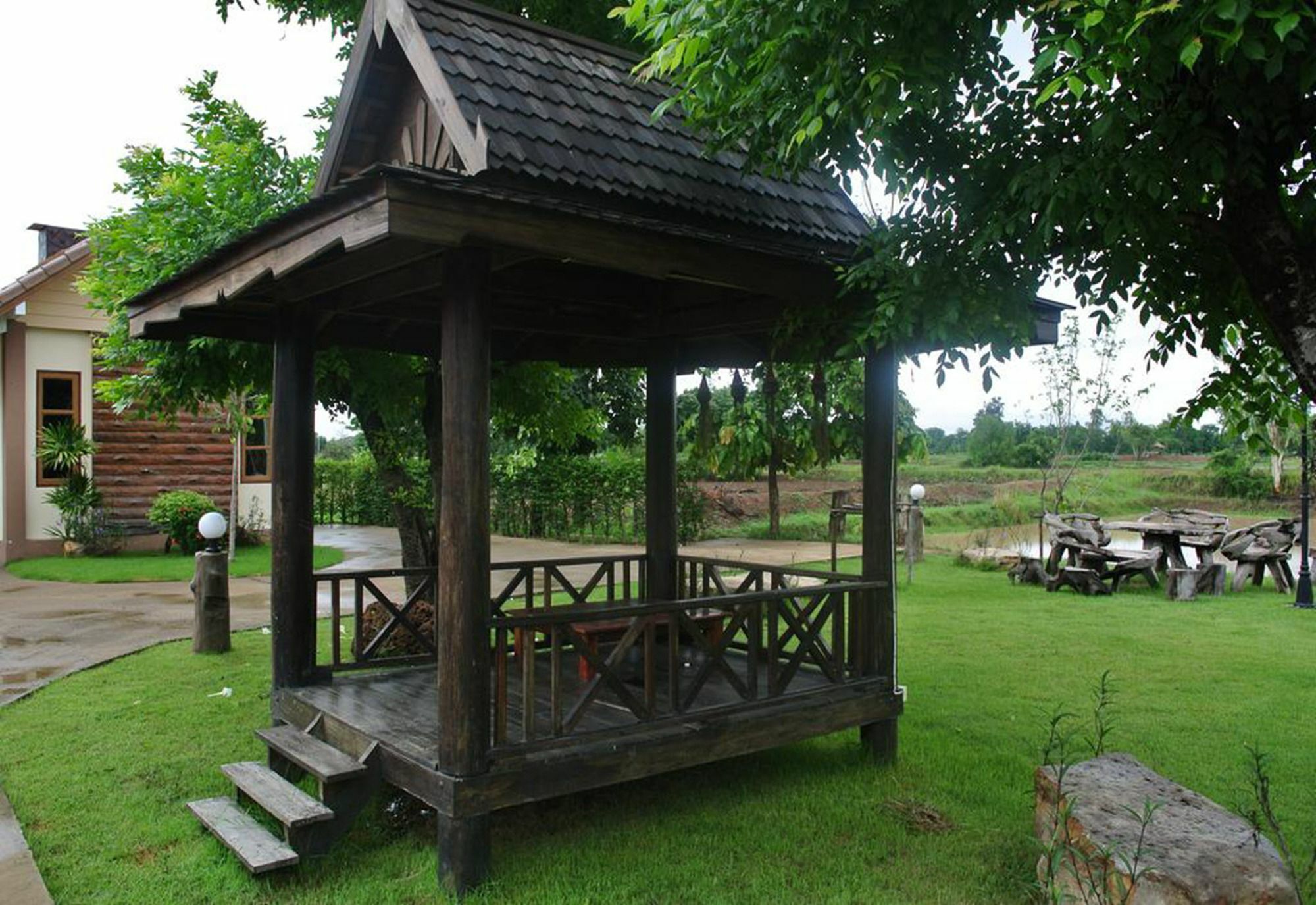 Bansuan Chomdao Resort Хон Каен Экстерьер фото